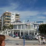 Hostel Marazul *